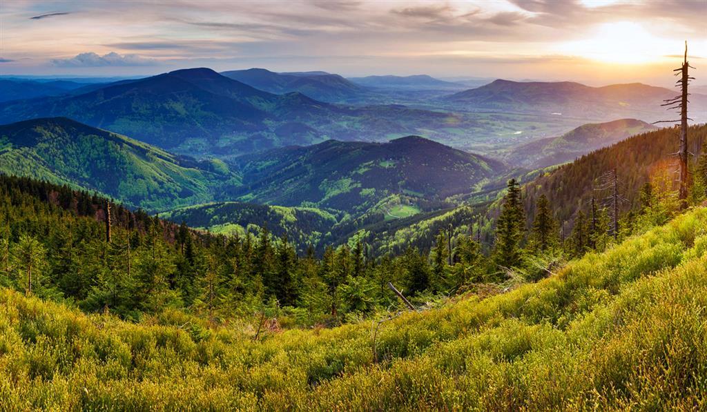 BESKYDY - součást Západních Karpat
